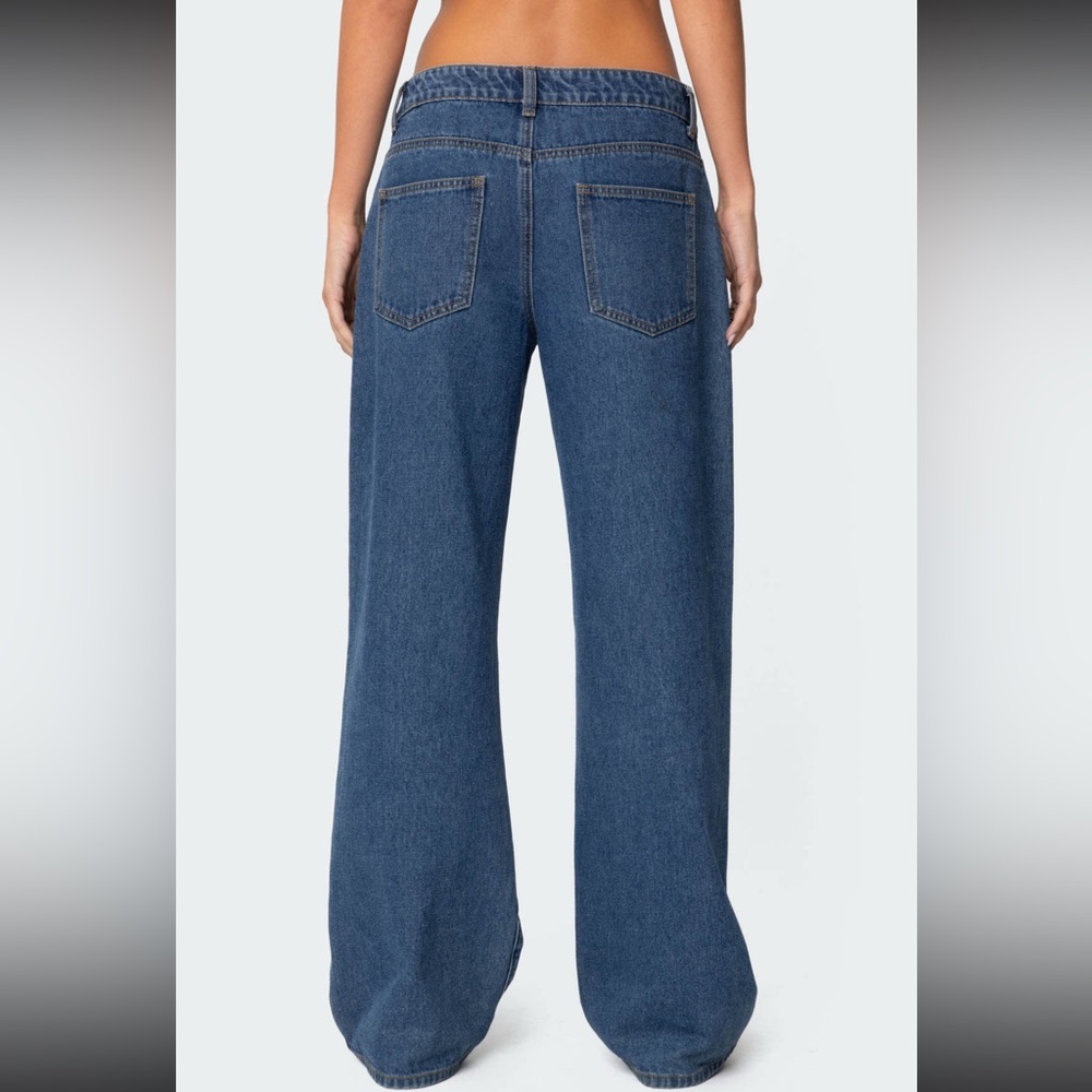 (SOLD) Raelynn Washed Low Rise Jeans - Picture 2 of 4